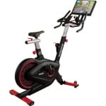 Bodytone Active Bike 400 Smart Screen (Rood) - Spinningfiets met luxe entertainment scherm - Connectiviteit met Zwift, Kinomap, Bkool, Onelap & meer - 18 KG vliegwiel - Shimano pedaalas - 1 maand gratis CYCLEMASTERS®