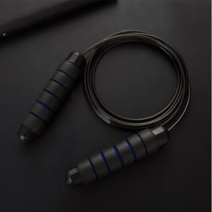 Verzwaard springtouw - verstelbaar - foam handgrepen - fitness - krachttraining - zwart/blauw