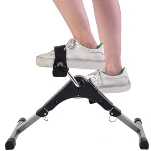 Luxe Opvouwbare Hometrainer met Verstelbare Weerstand en LCD-display - Hand en Beentrainer voor Thuis of Kantoor - Ouderen - Revalidatie - Compact Fitnessapparaat - Stil & Ruimtebesparend - 48x36x23 cm