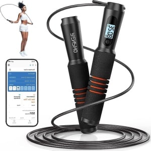 Intelligent springtouw met app-gegevensanalyse voor thuisfitness - crossfit oefeningen - mannen vrouwen kinderen