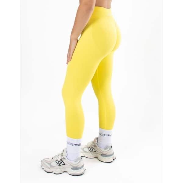 Divinity Seamless Legging | CAPO FINALE - Legging | XS | Kleur Geel | Sportkleding | Activewear | Gymkleding | Fitnesskleding | Sportoutfit | Fitness | Hardlopen | Crossfit | Yoga | Pilates | Krachttraining