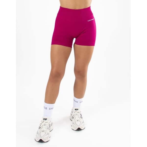 Divinity Seamless Short | CAPO FINALE - Shorts | XS | Kleur Berry | Sportkleding | Activewear | Gymkleding | Fitnesskleding | Sportoutfit | Fitness | Hardlopen | Crossfit | Yoga | Pilates | Krachttraining