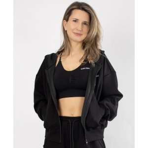 Serenity Cooldry Jacket | CAPO FINALE - Jacket | S | Kleur Black | Sportkleding | Activewear | Gymkleding | Fitnesskleding | Sportoutfit | Fitness | Hardlopen | Crossfit | Yoga | Pilates | Krachttraining